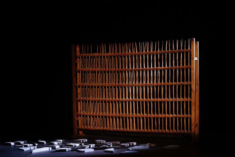 Datei:Täglich Brot von Ariel Trettel ©Daniel Costa u. Stefano Miglioranza@Basis Vinschgau LASA Marmo.jpg